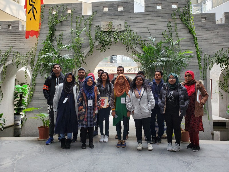 点击《1》查看详情